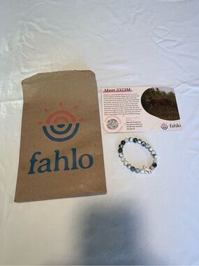 Fahlo Red Wolf Beaded Bracelet in Green and White